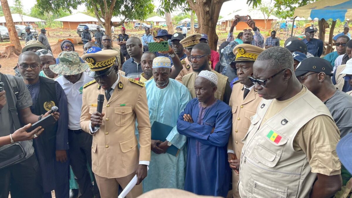 Le Général Jean Baqptiste Tine en visite en Casamance