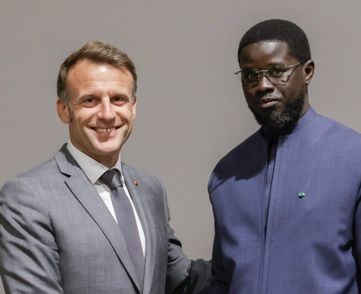 Retirer un terme : Le président de la République du Sénégal Le président de la République du SénégalRetirer un terme : Bassirou Diomaye Faye Bassirou Diomaye FayeRetirer un terme : Emmanuel Macron Emmanuel MacronRetirer un terme : le président français le président françaisRetirer un terme : le président Macron le président MacronRetirer un terme : 4ᵉ conférence sur le financement du développement 4ᵉ conférence sur le financement du développement