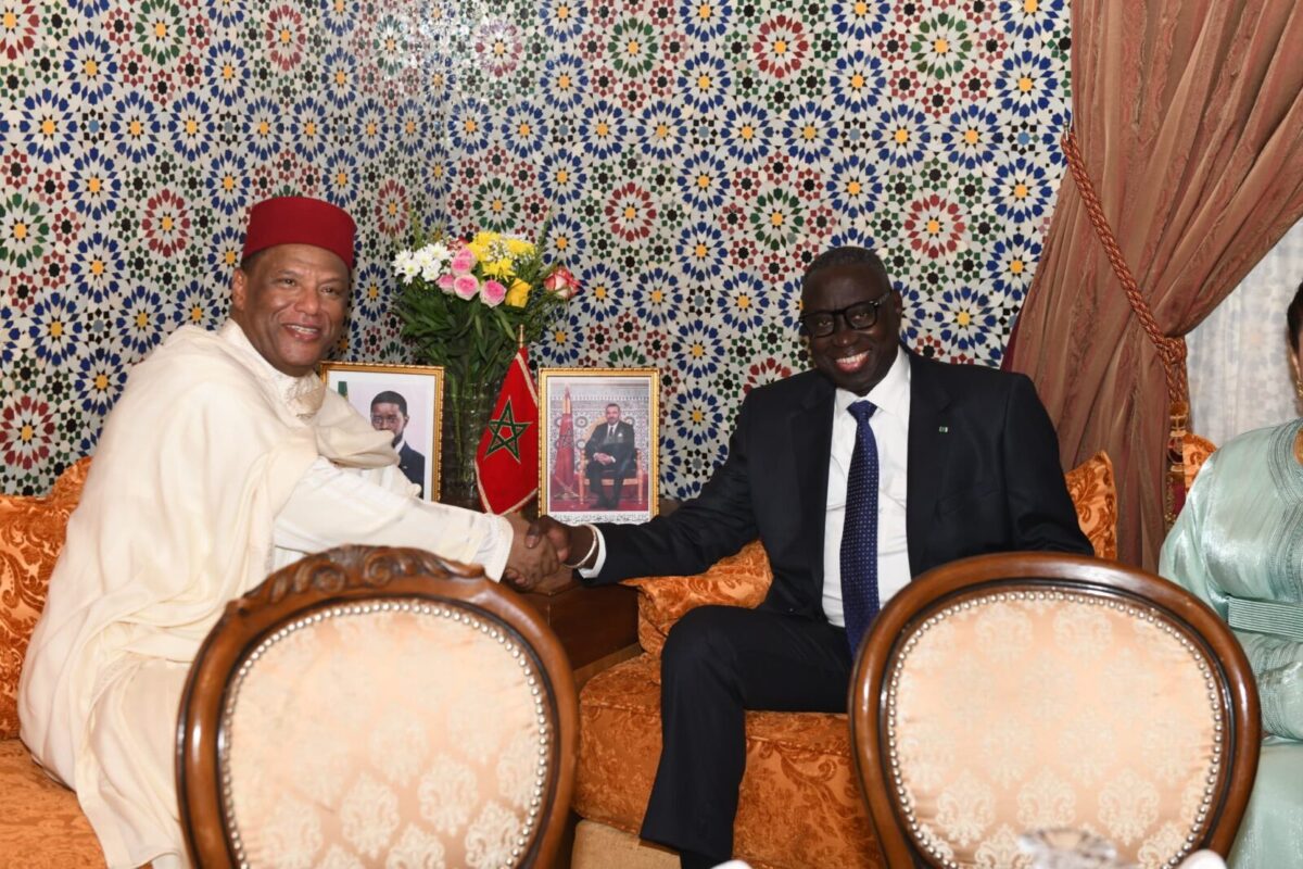 Hassan Naciri, ambassadeur du Maroc au Sénégal et le ministre de l'Intérieur du Sénégal, le Général Jean Baptiste Tine