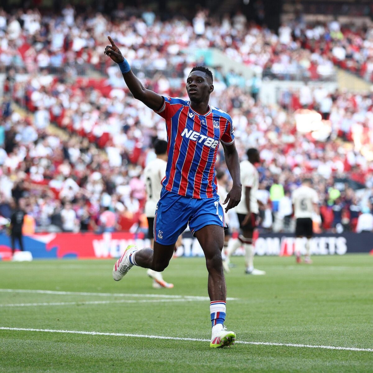 Ismaïla Sarr, Crystal Palace