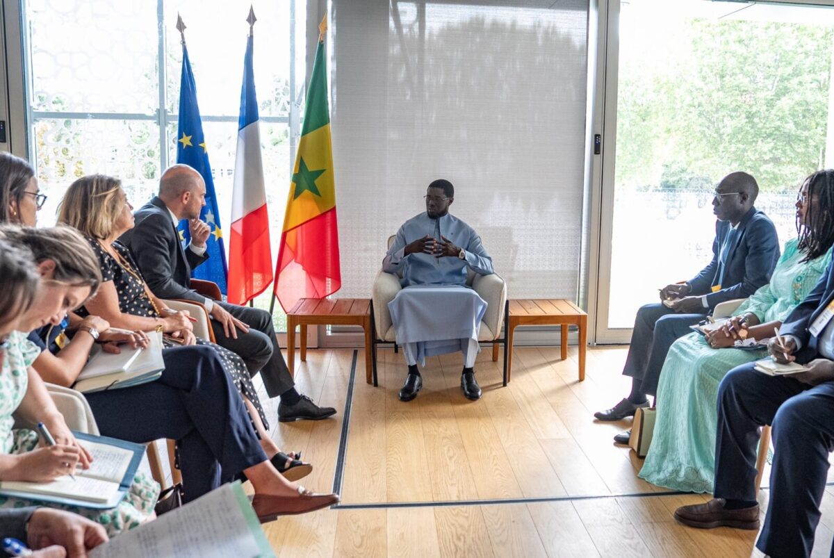 Coopération économique : le Président Diomaye s’entretient avec des géants des BPT et de l’industrie en France