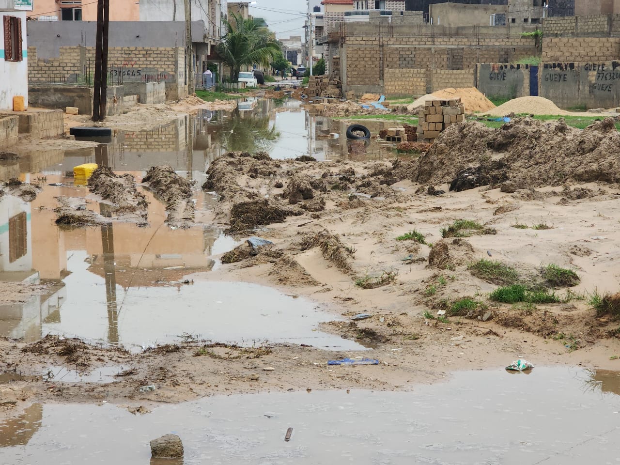 Inondations et accès difficile : des habitants de Darou Thioub et plusieurs cités alertent